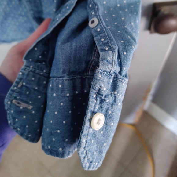 2/$30 American Eagle Button Up - Picture 6 of 6
